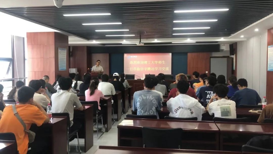 企校共建|西安理工大学师生走进信宇腾远参观交流